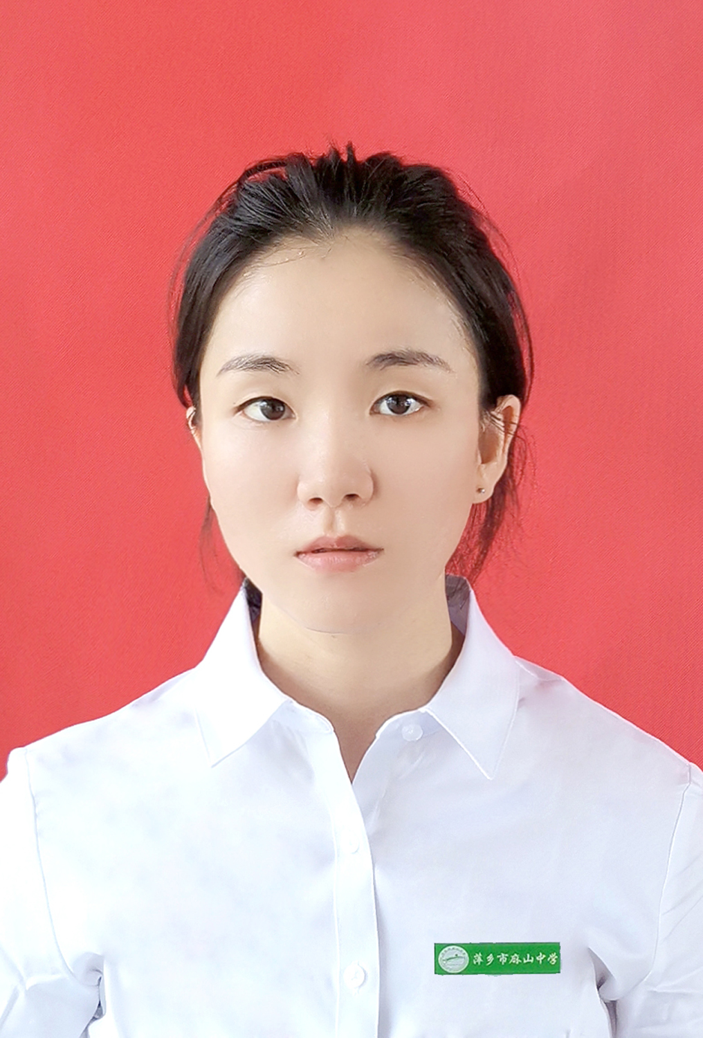 政治教师 李雨婷